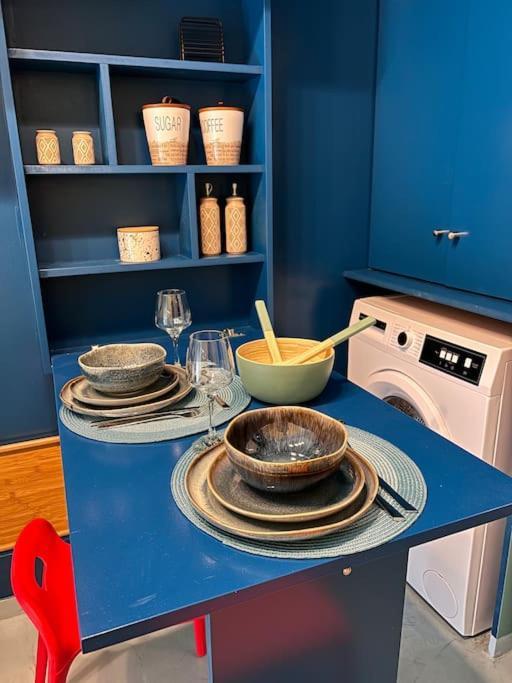 Bluexenia 1 Bedroom Retro Luxury Афины Экстерьер фото